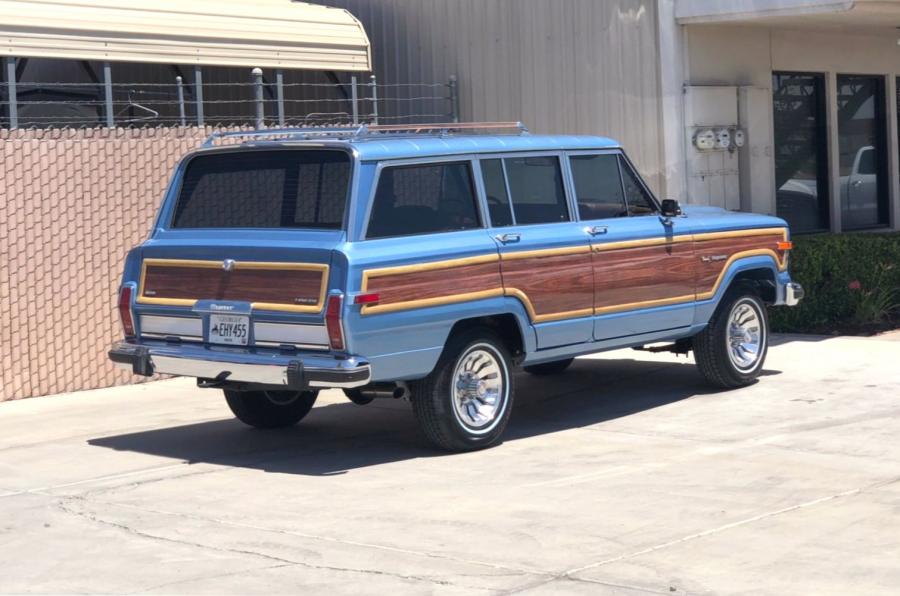  Jeep Grand Wagoneer LS1 V8 1984 года  (фото 11 из 179)